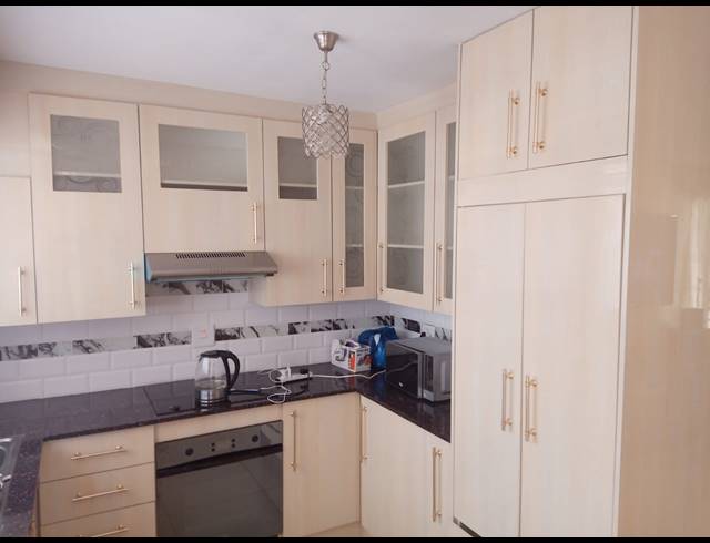 2 BEDROOM DUPLEX FOR SALE IN VAN RIEBEECK PARK
